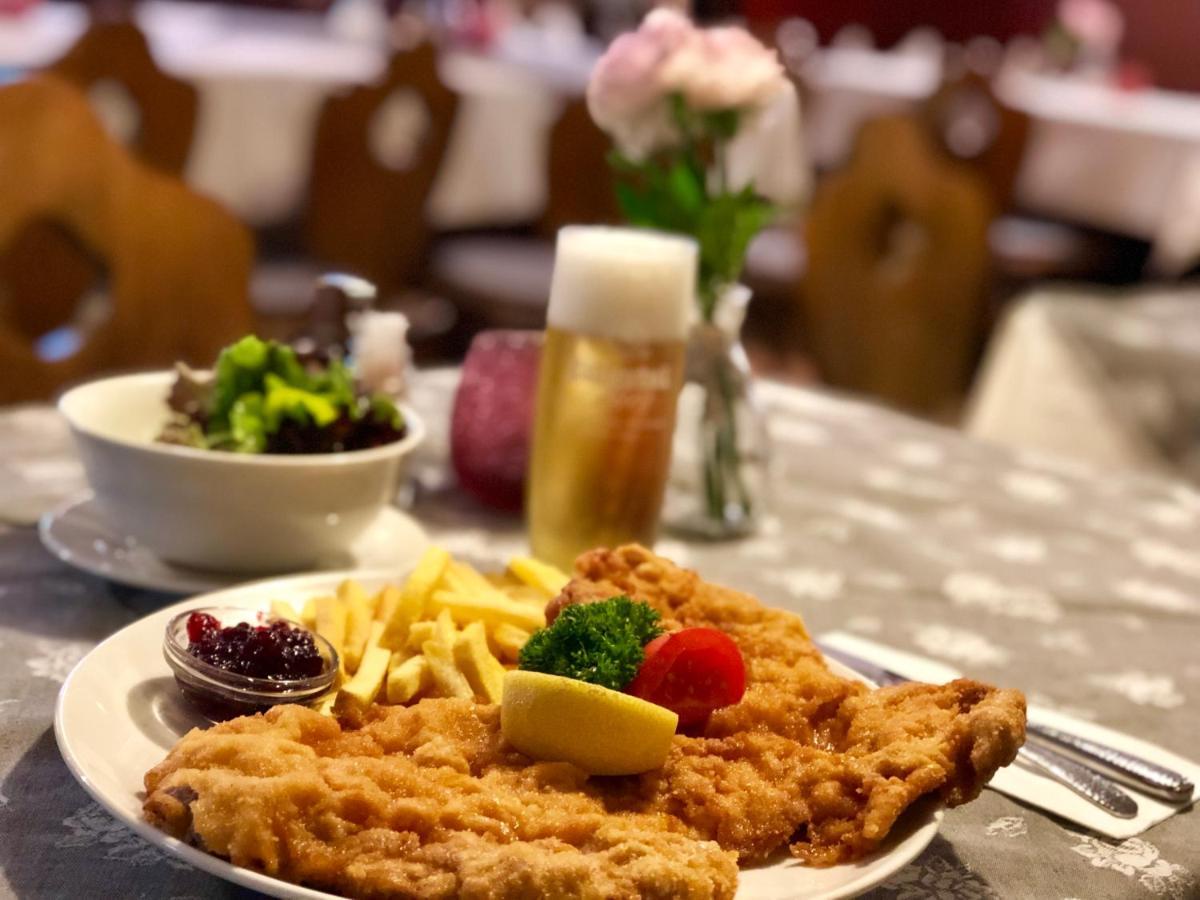 Restaurant Waldcafe 2*